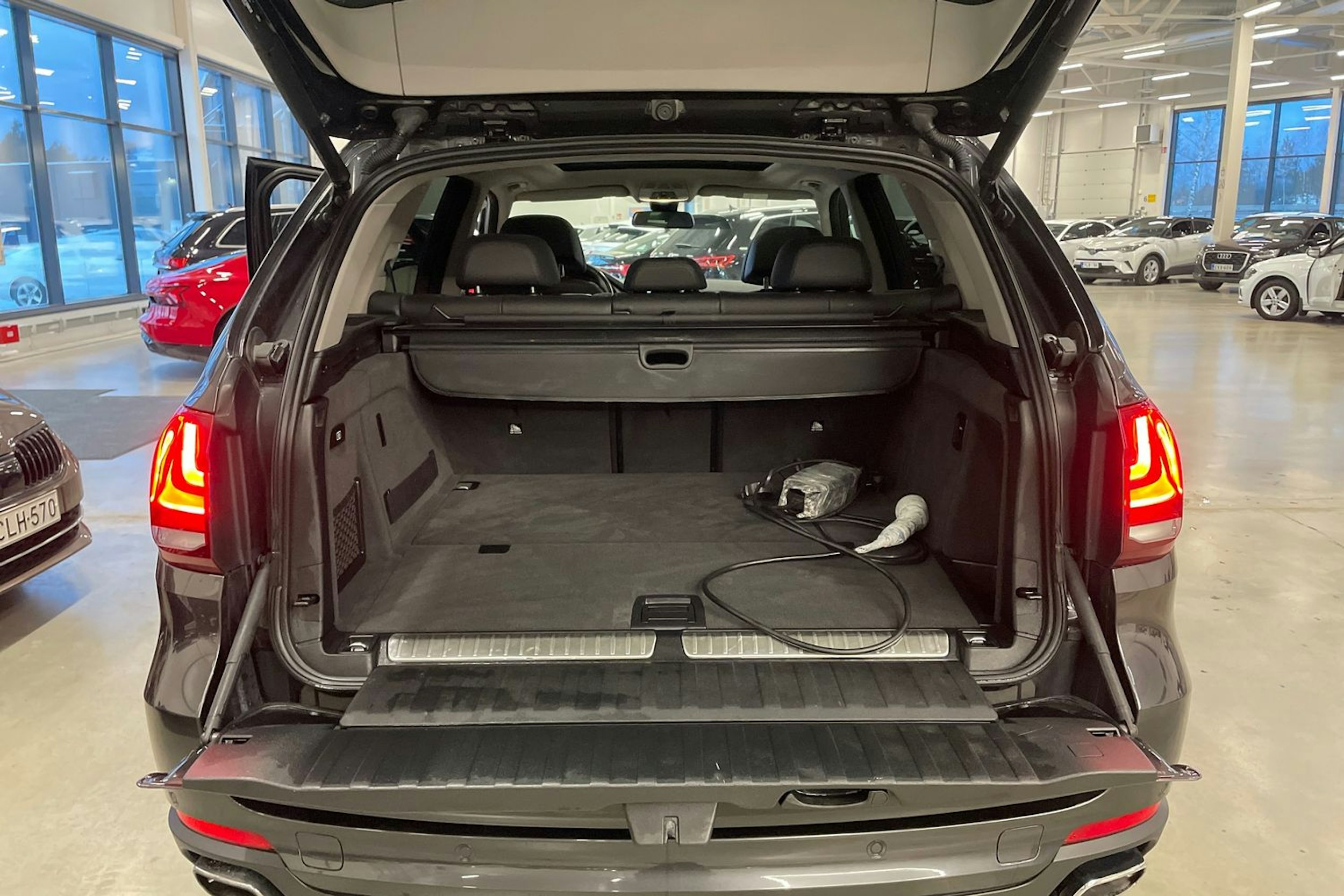 harmaa BMW X5 2016 kuva 35.