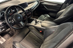 musta BMW X5 2016 kuva 3.