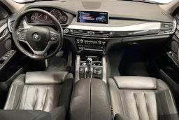 Harmaa BMW X5 2016 kuva 9.