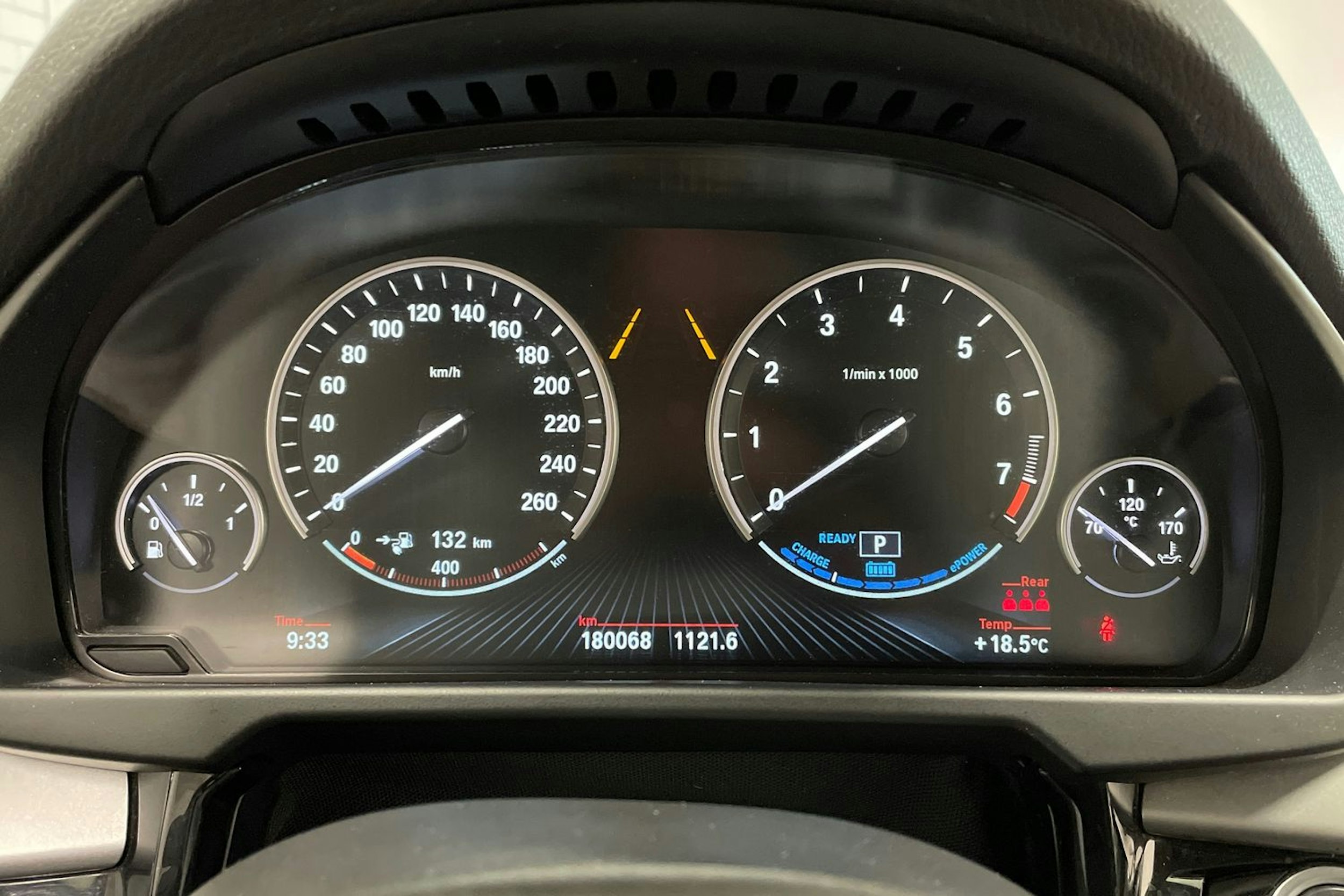 Harmaa BMW X5 2016 kuva 16.