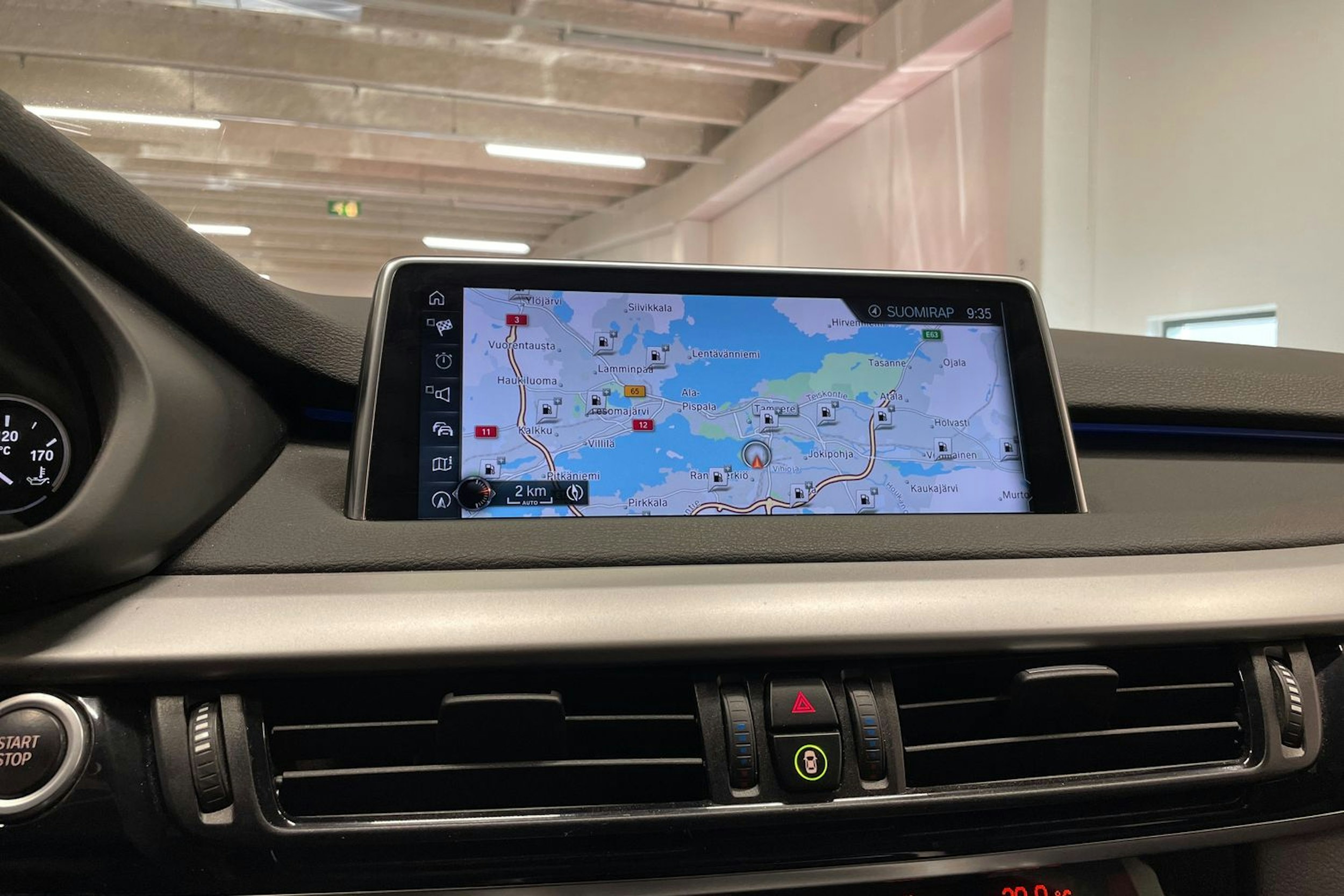 Harmaa BMW X5 2016 kuva 20.