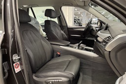 Harmaa BMW X5 2016 kuva 29.
