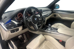 Valkoinen BMW X5 2016 kuva 3.