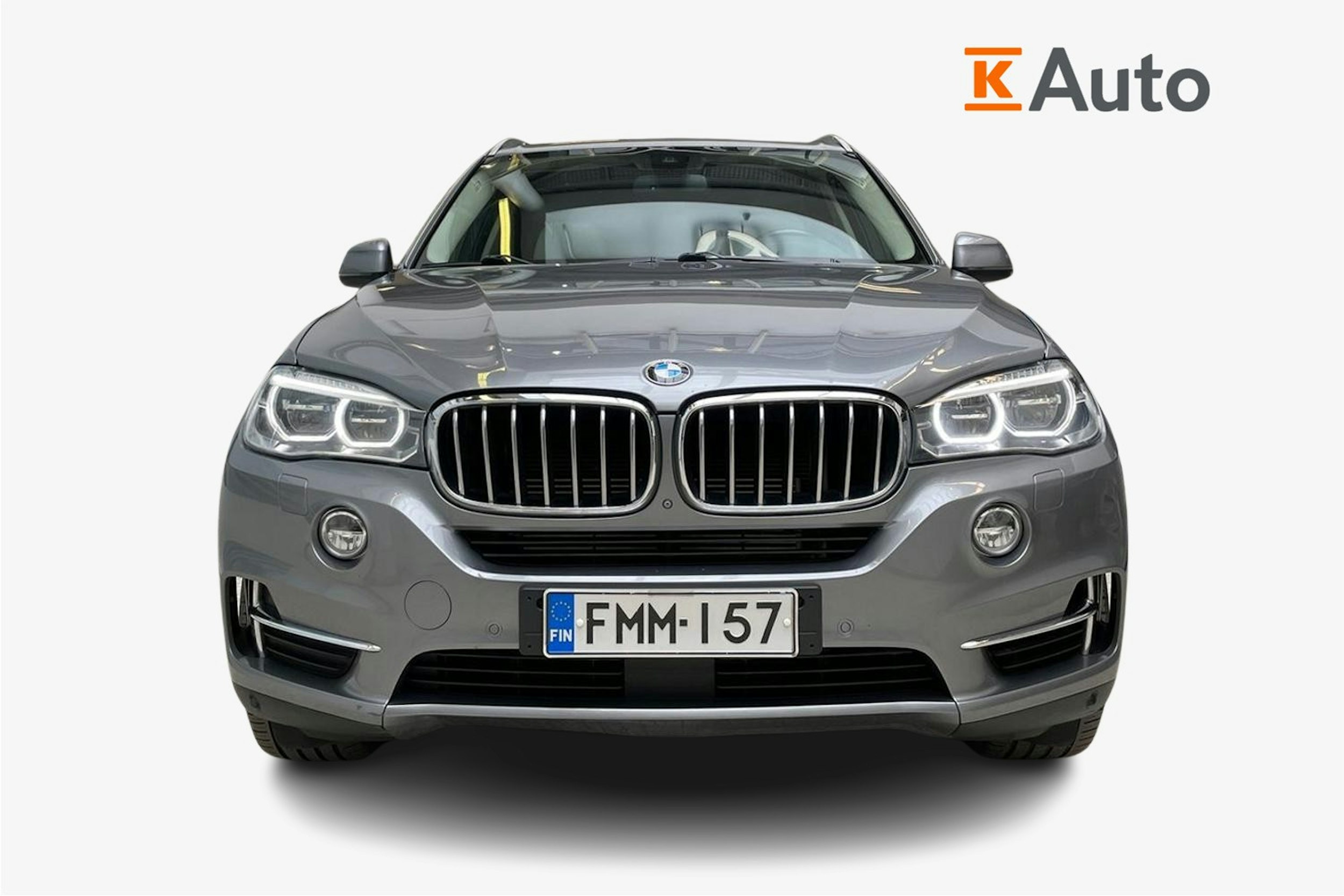harmaa BMW X5 2017 kuva 5.