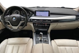 harmaa BMW X5 2017 kuva 9.