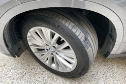 harmaa BMW X5 2017 kuva 13.