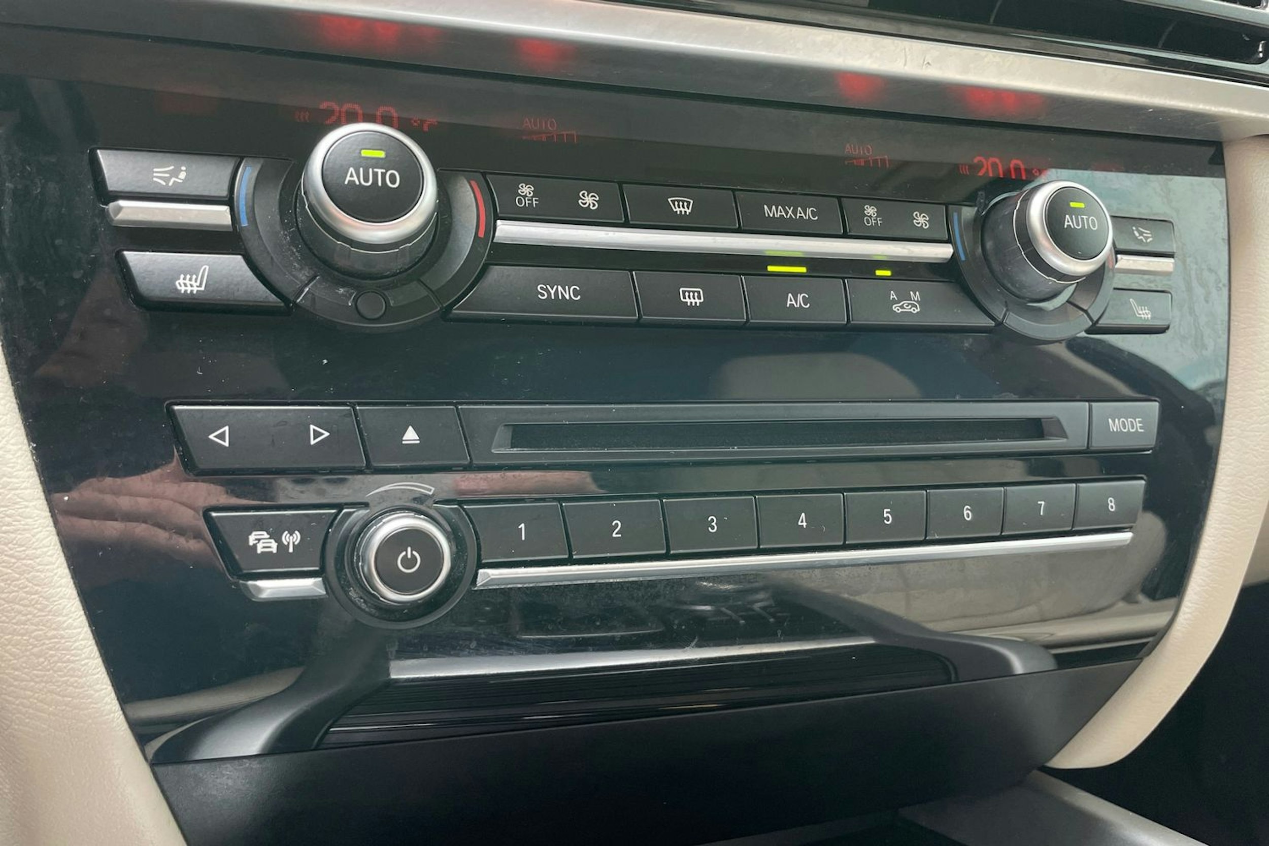 harmaa BMW X5 2017 kuva 23.
