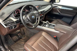 met. harmaa BMW X5 2017 kuva 8.