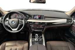 met. harmaa BMW X5 2017 kuva 9.