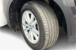 met. harmaa BMW X5 2017 kuva 12.