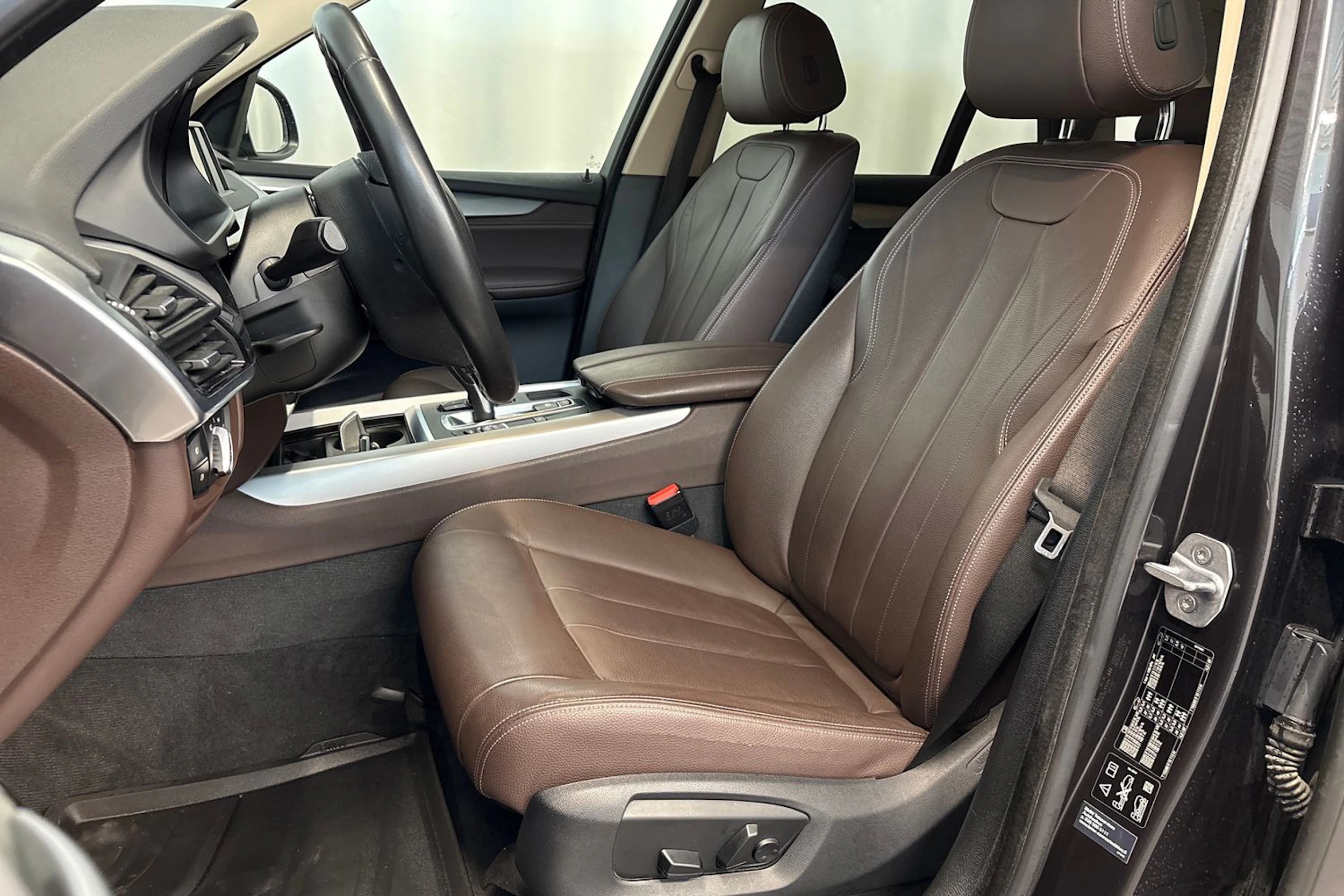 met. harmaa BMW X5 2017 kuva 15.