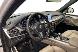hopea BMW X5 2017 kuva 8.