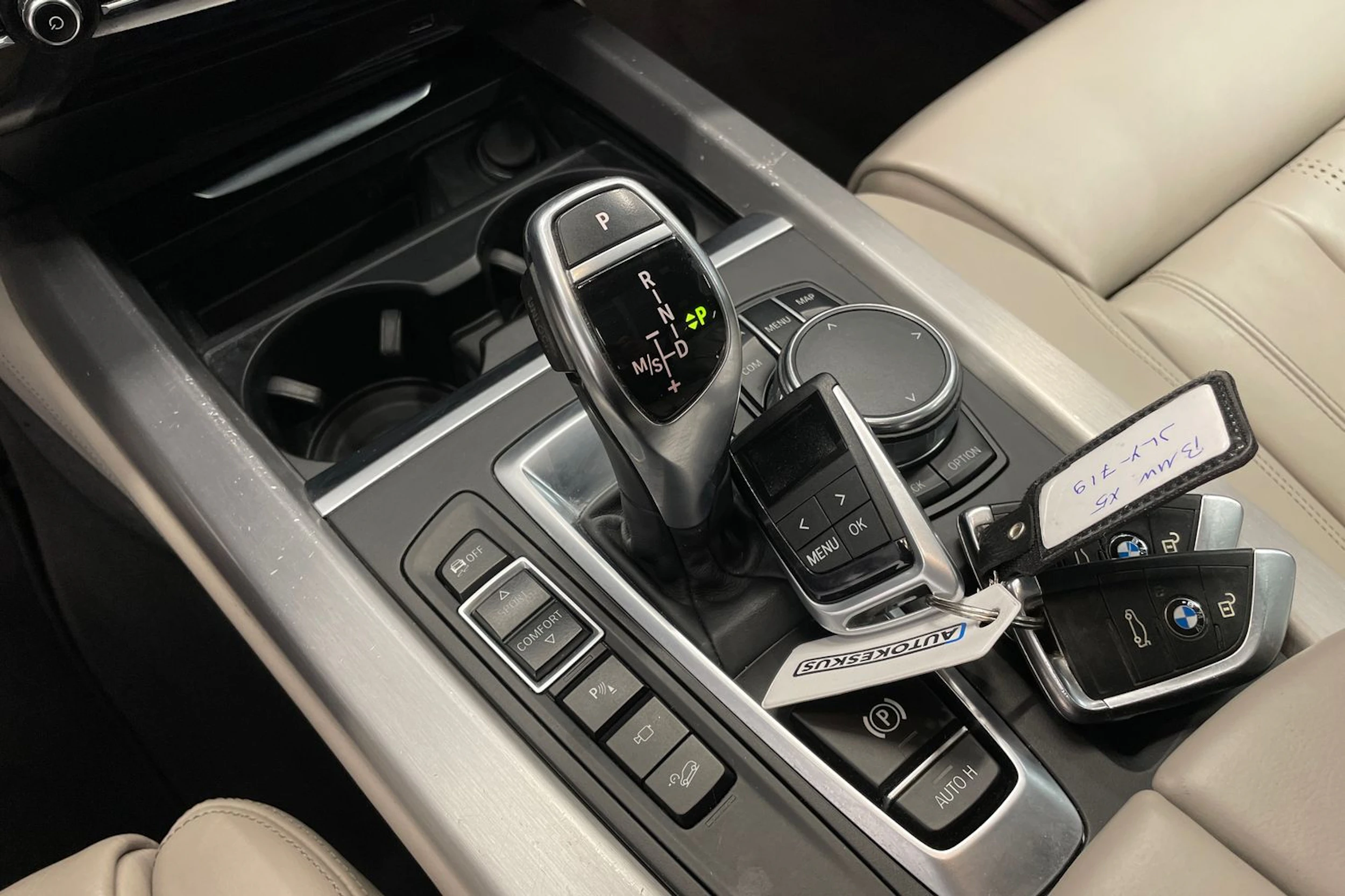 hopea BMW X5 2017 kuva 18.
