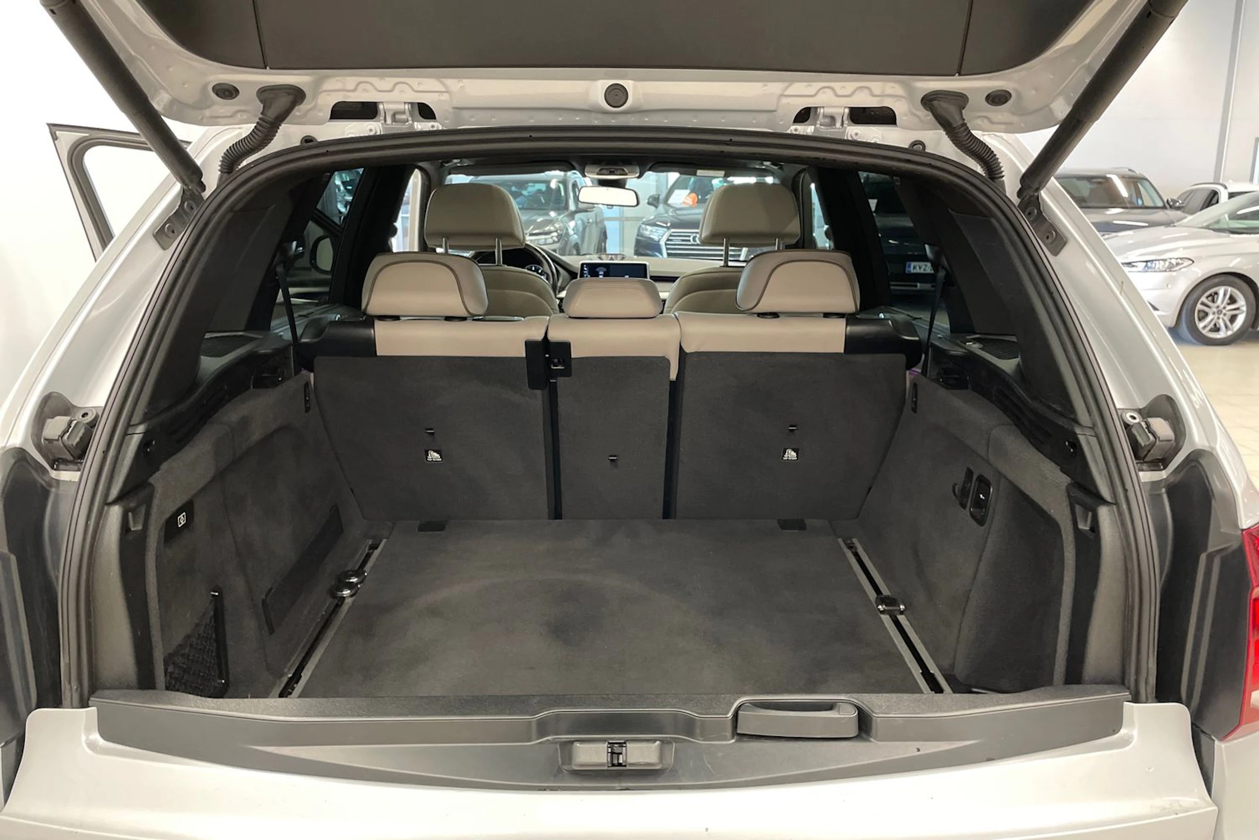 hopea BMW X5 2017 kuva 26.