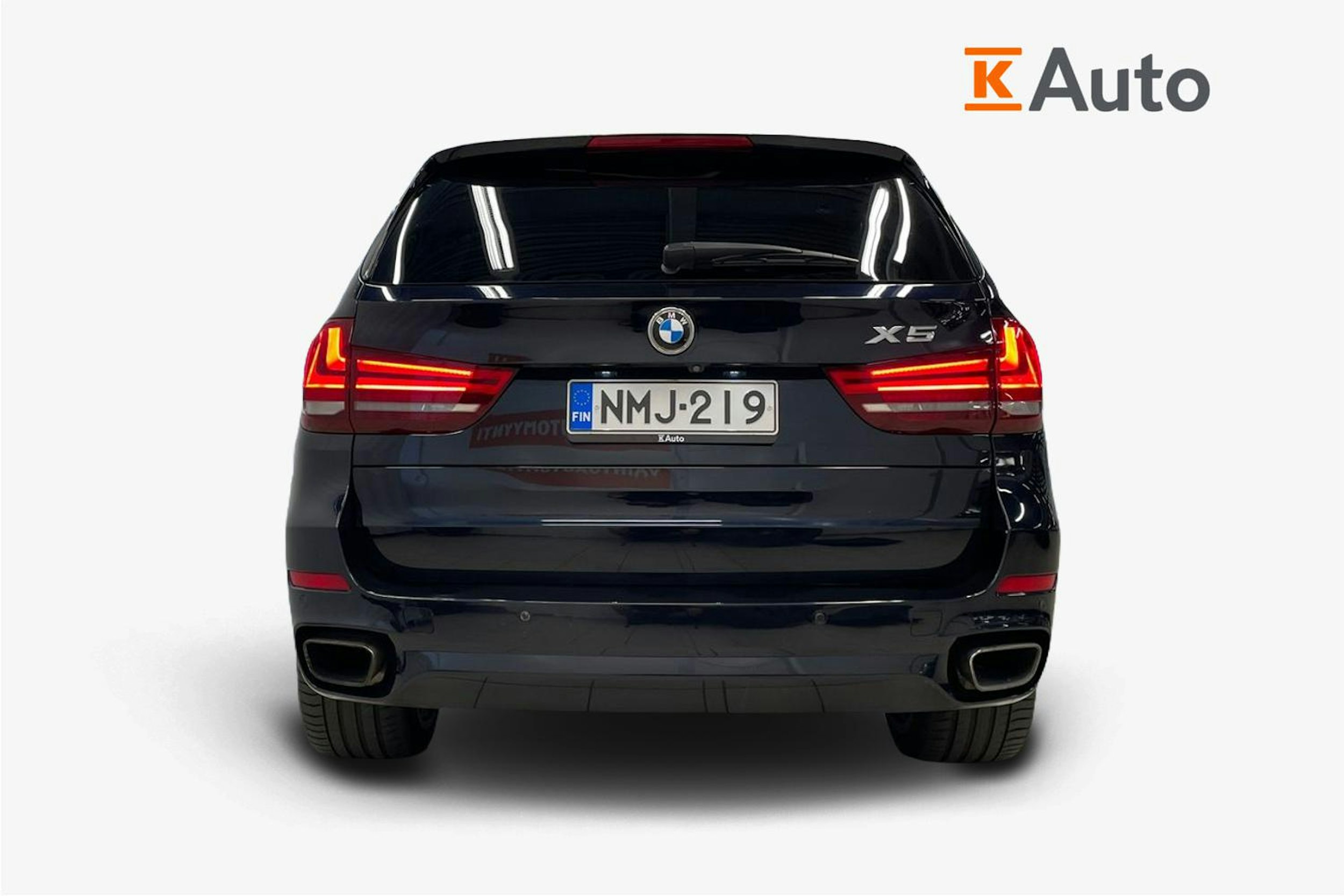 musta BMW X5 2017 kuva 3.