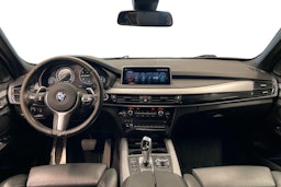 musta BMW X5 2017 kuva 9.
