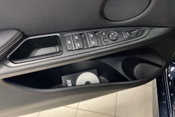 musta BMW X5 2017 kuva 20.