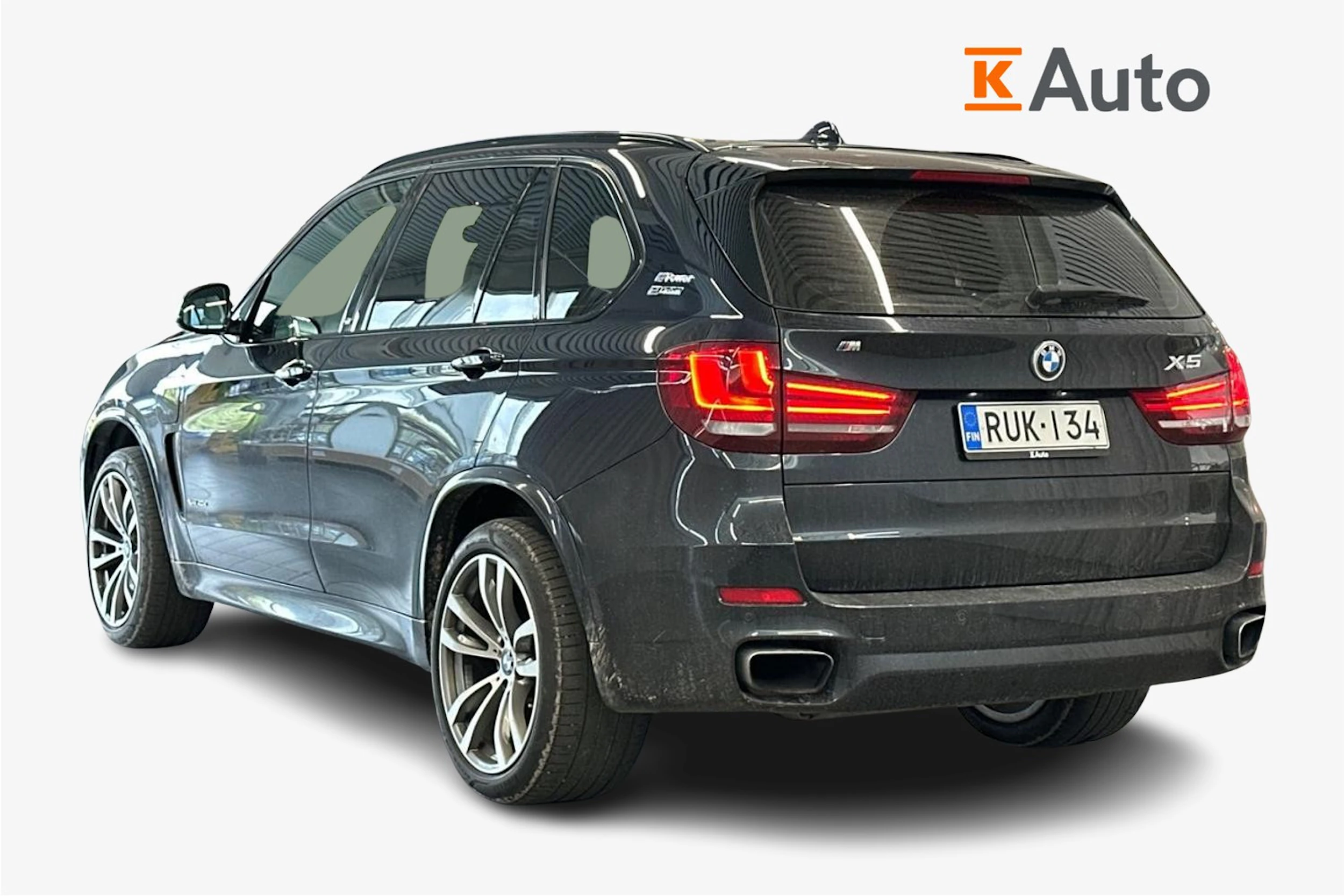 musta BMW X5 2017 kuva 2.