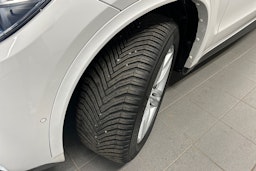 valkoinen BMW X5 2017 kuva 13.