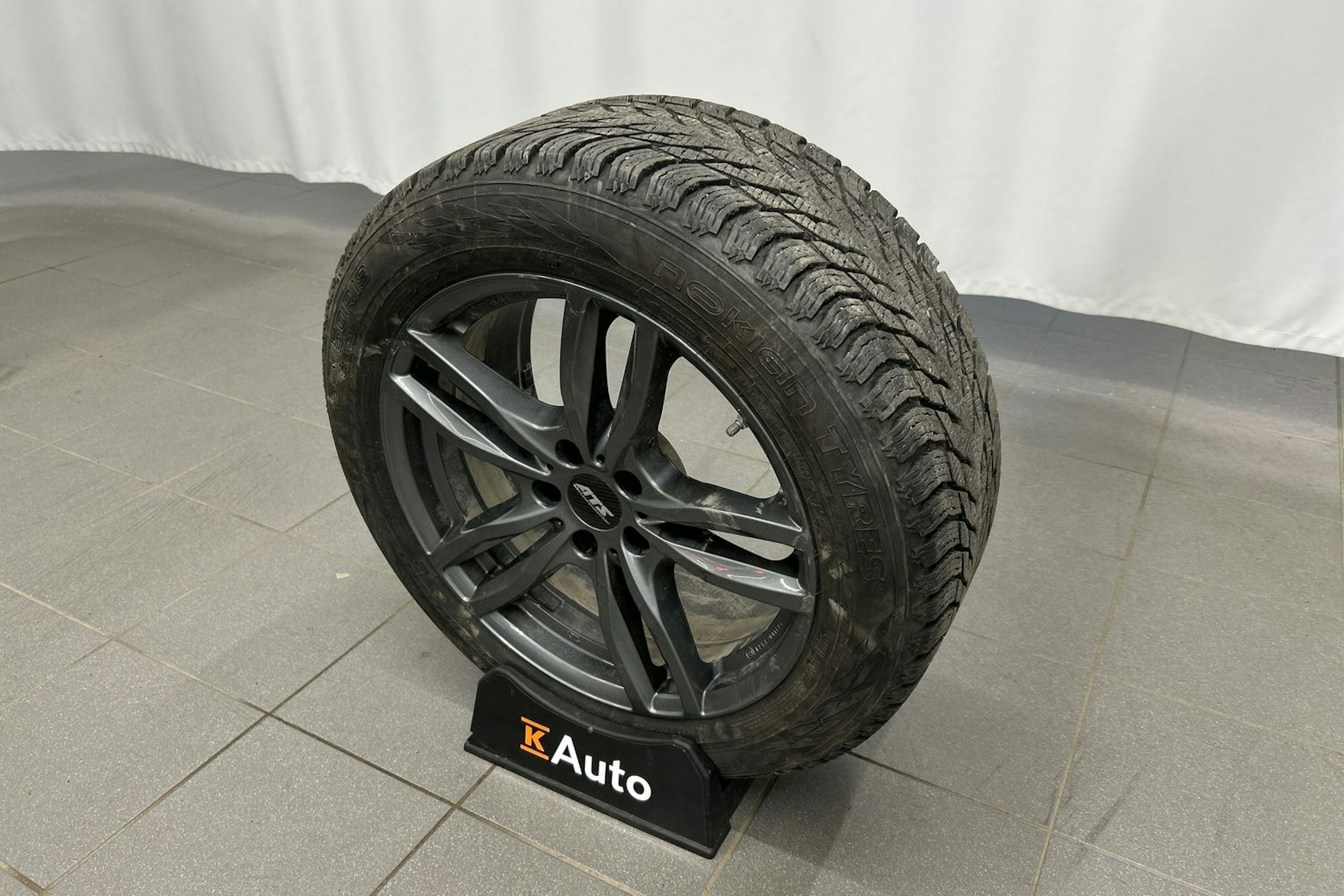 valkoinen BMW X5 2017 kuva 17.