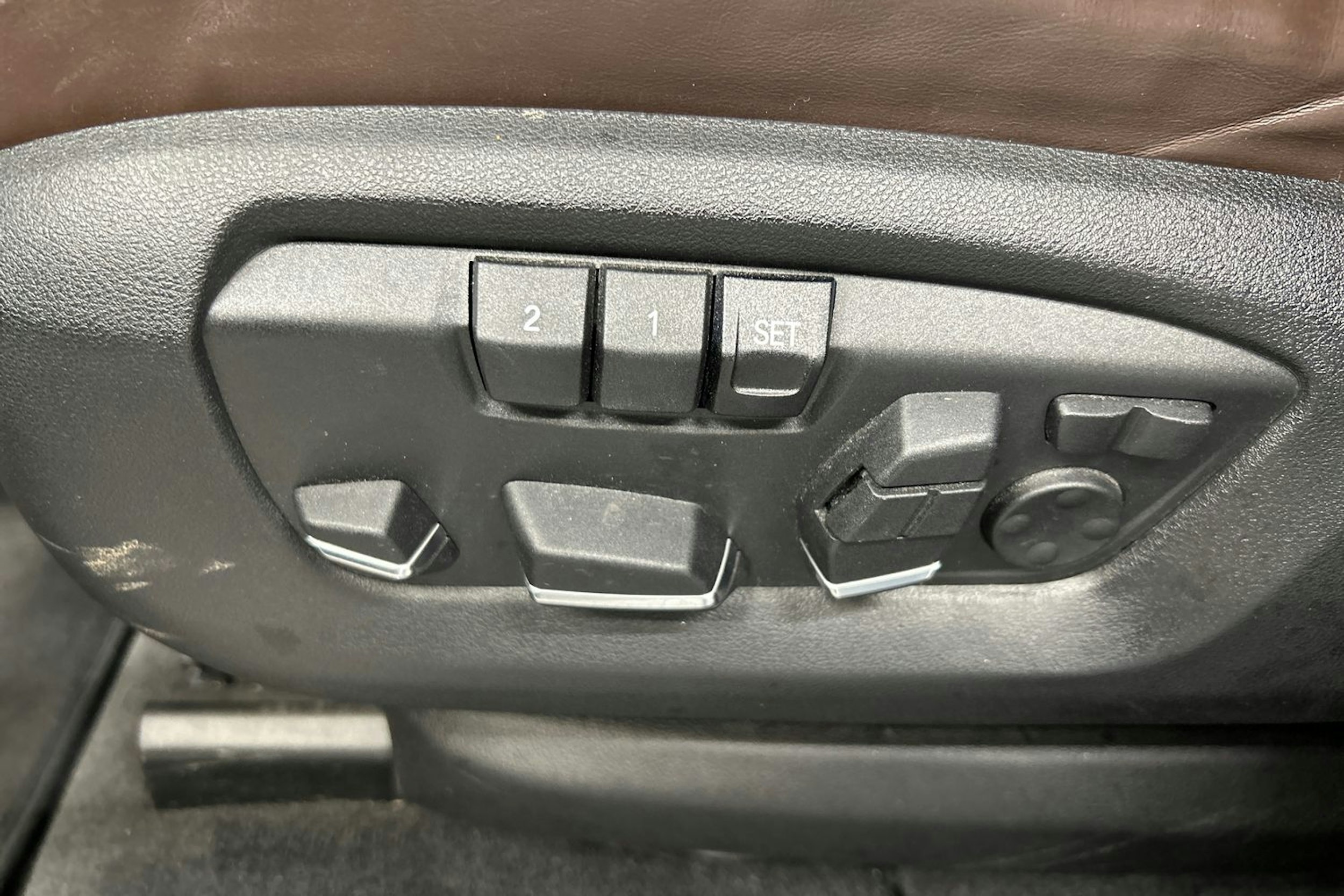 valkoinen BMW X5 2017 kuva 18.