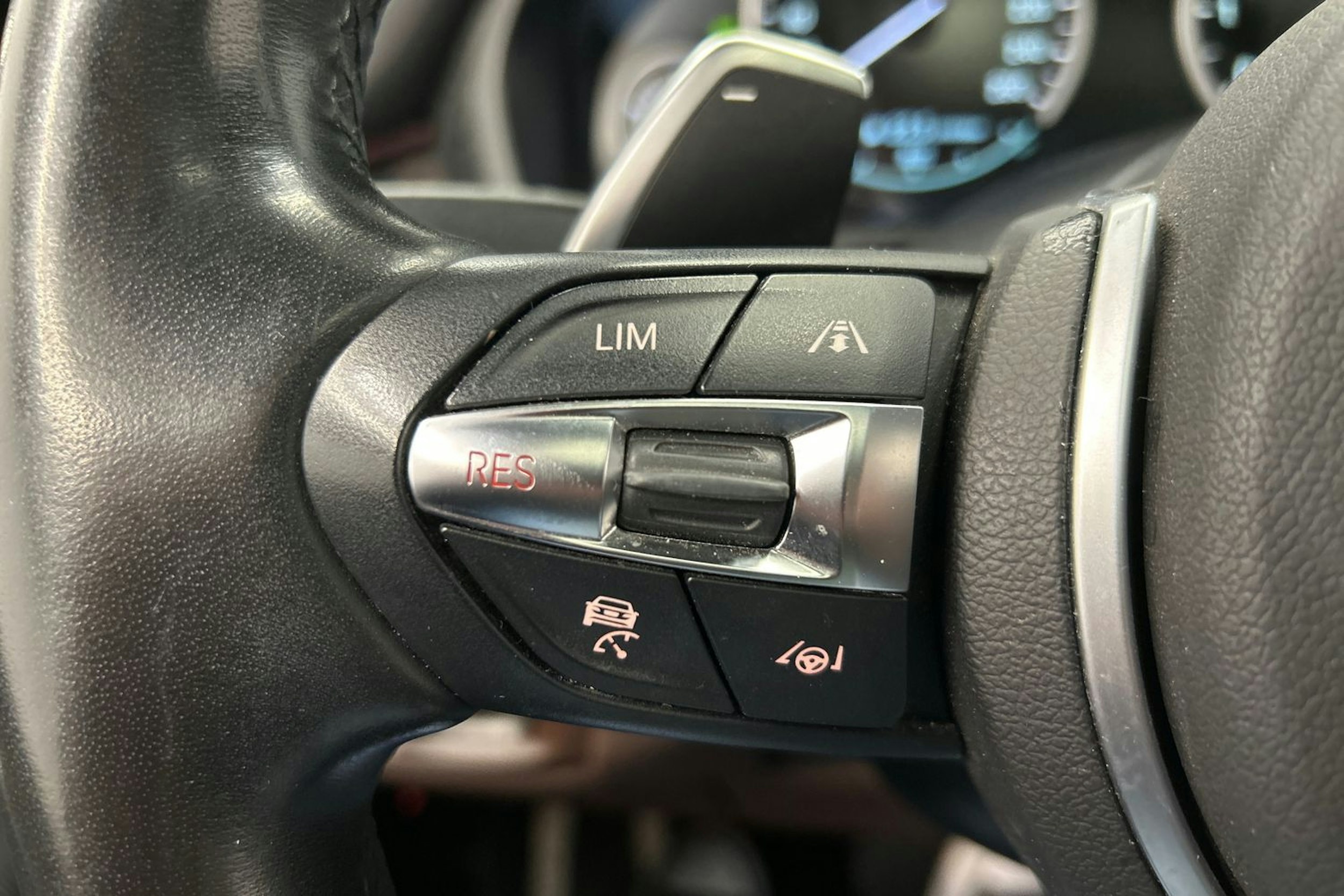 valkoinen BMW X5 2017 kuva 22.