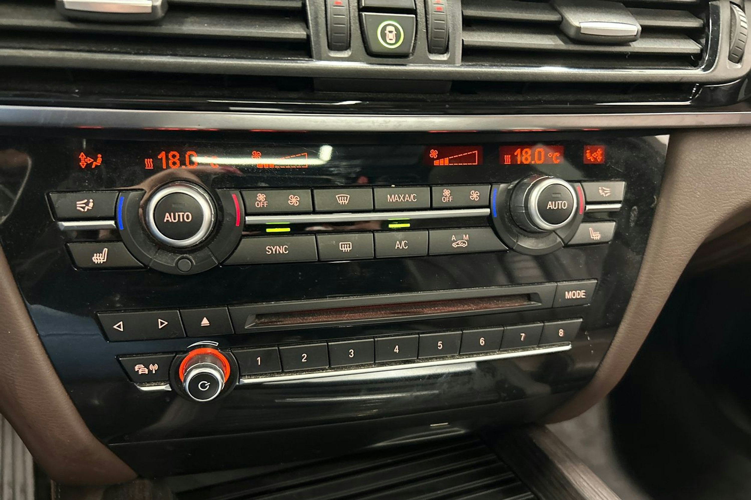 valkoinen BMW X5 2017 kuva 27.