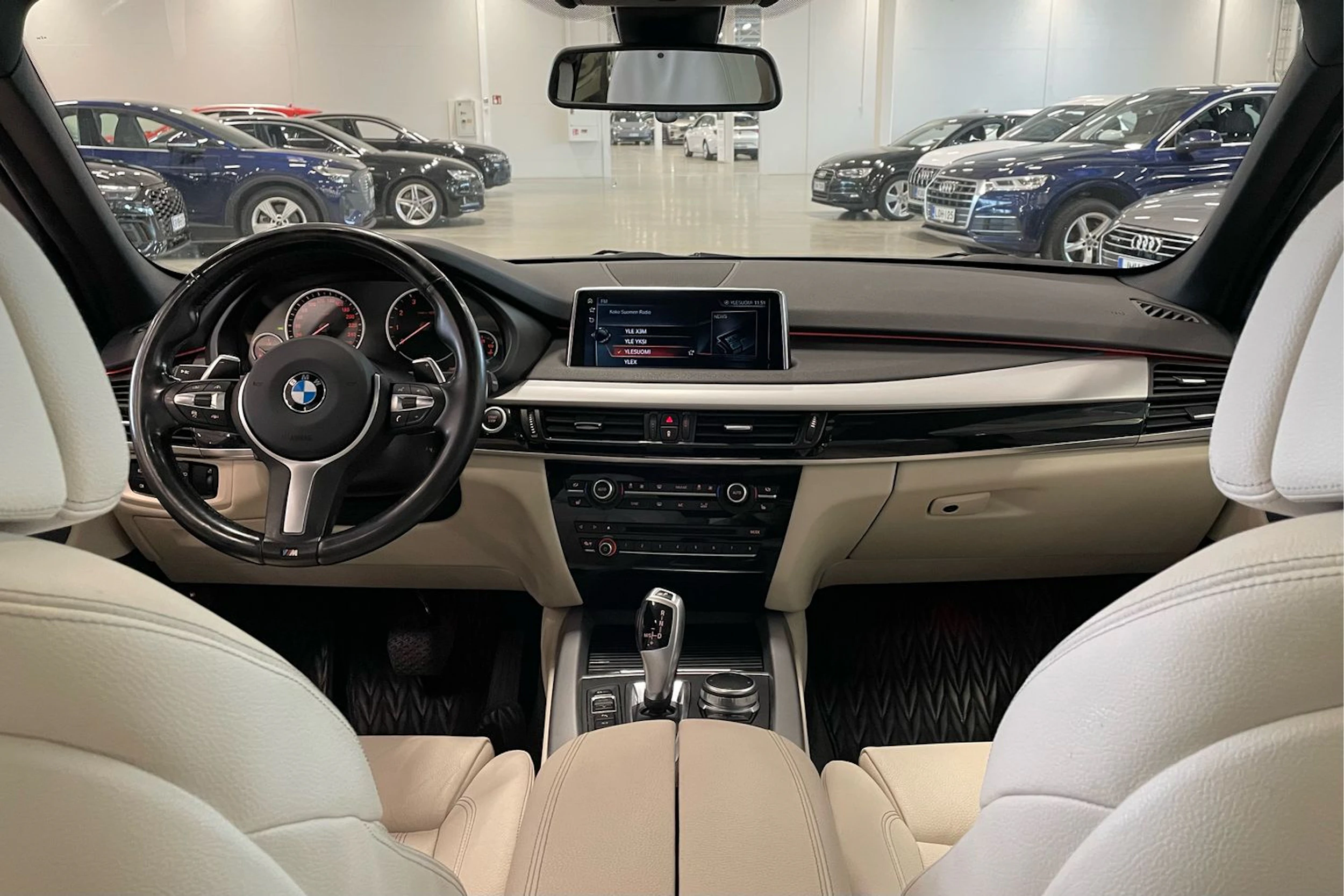 met. sininen BMW X5 2017 kuva 12.
