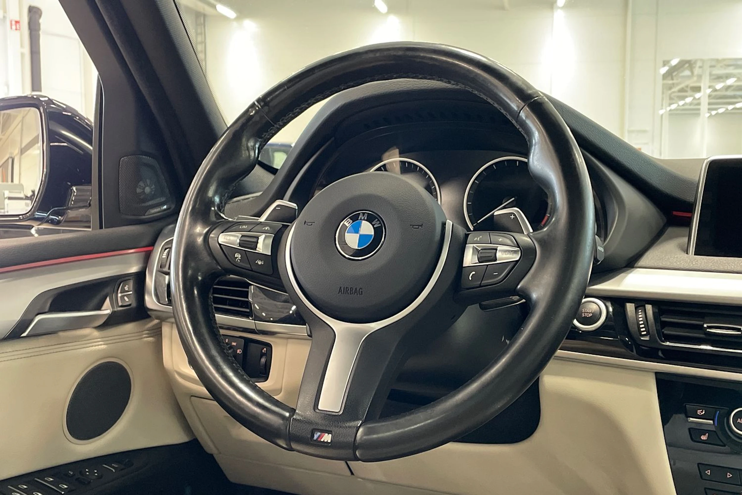 met. sininen BMW X5 2017 kuva 13.