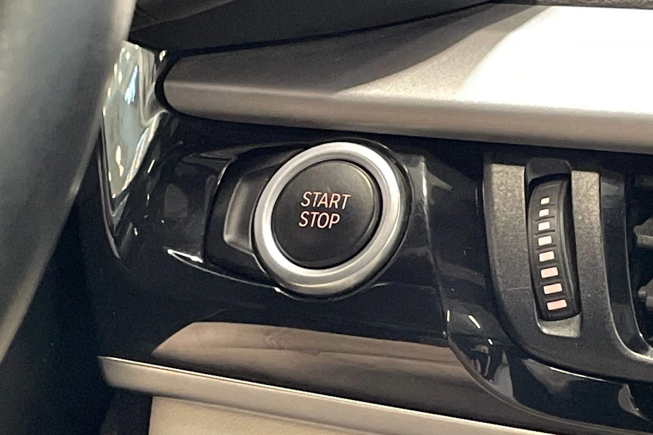 met. sininen BMW X5 2017 kuva 17.