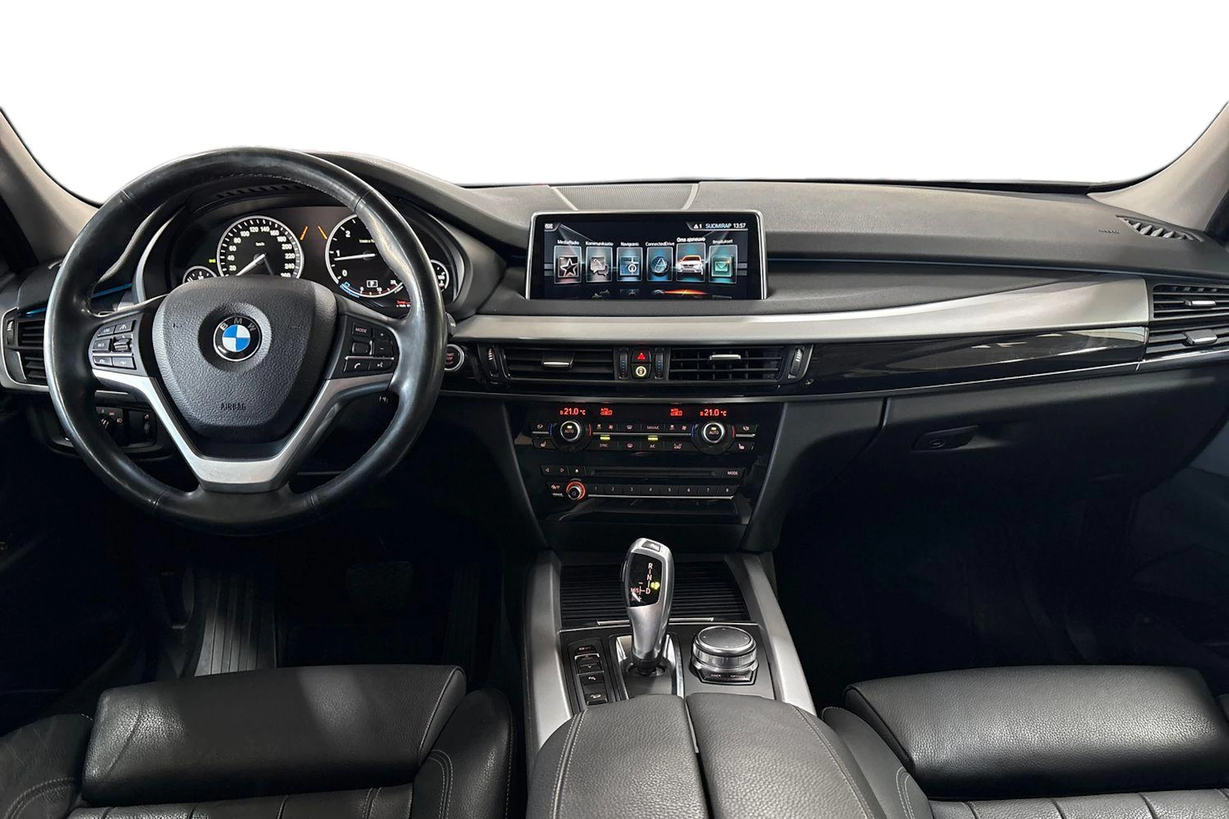 Musta BMW X5 2017 kuva 9.