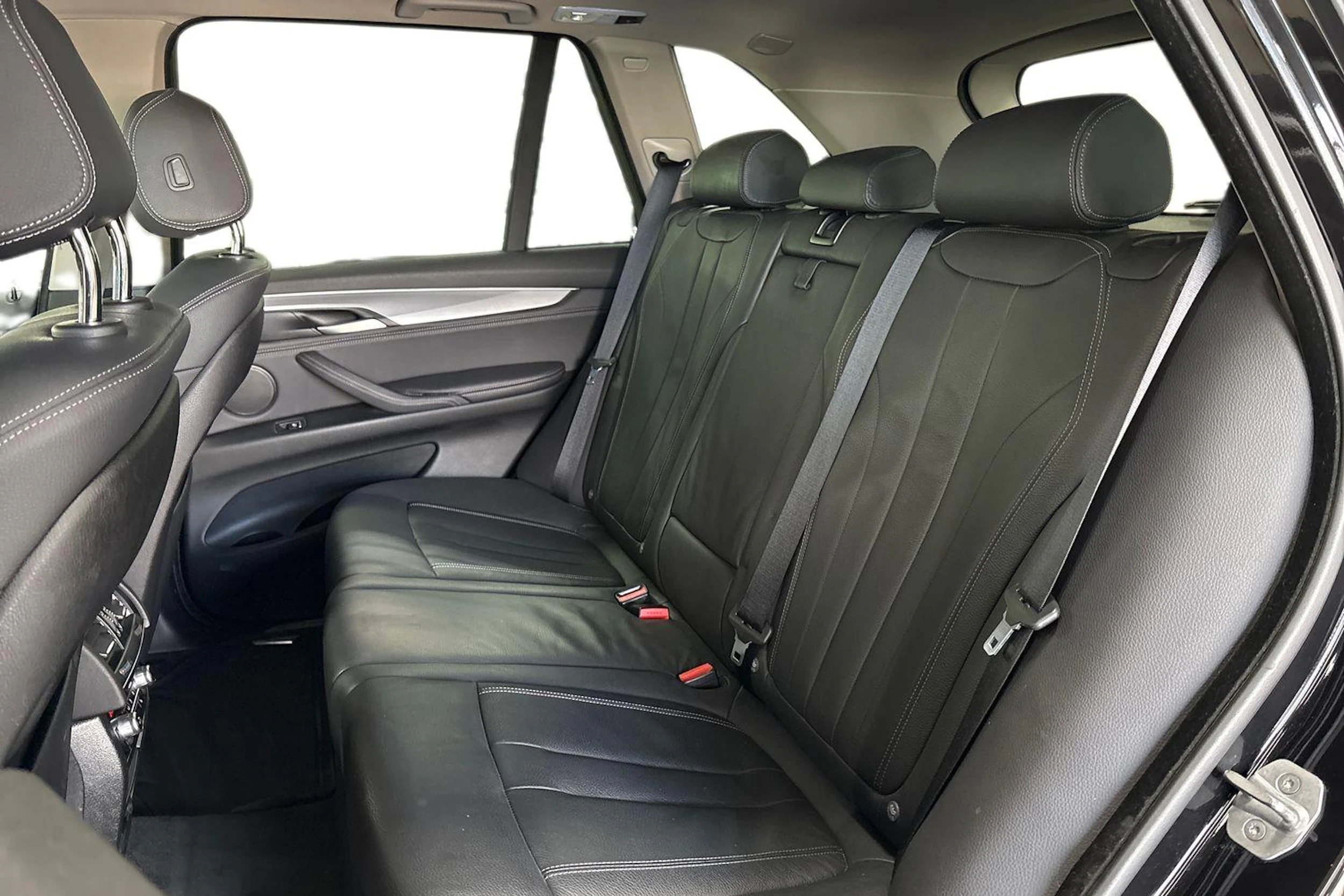 Musta BMW X5 2017 kuva 11.