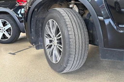 Musta BMW X5 2017 kuva 13.