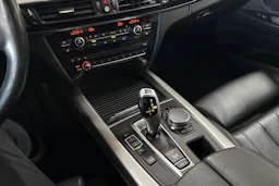 Musta BMW X5 2017 kuva 24.