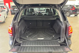 Musta BMW X5 2017 kuva 30.