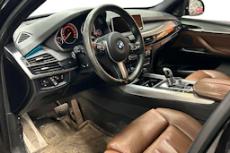 musta BMW X5 2017 kuva 3.