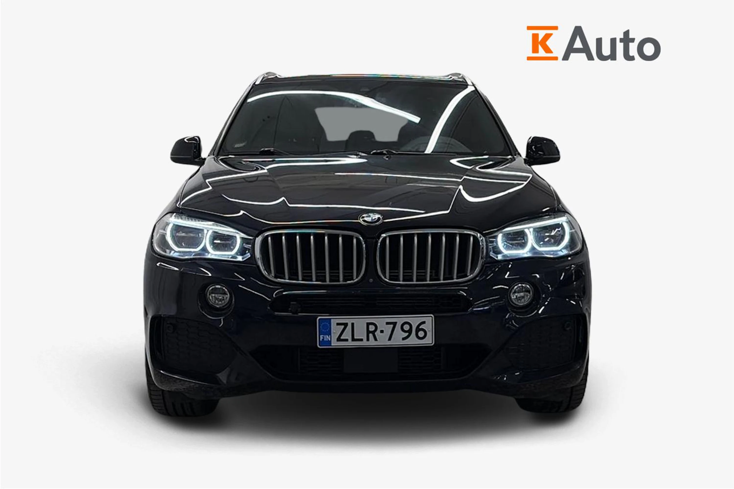 musta BMW X5 2017 kuva 4.