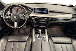 musta BMW X5 2017 kuva 7.