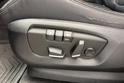 musta BMW X5 2017 kuva 14.