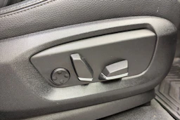musta BMW X5 2017 kuva 15.