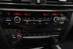musta BMW X5 2017 kuva 24.