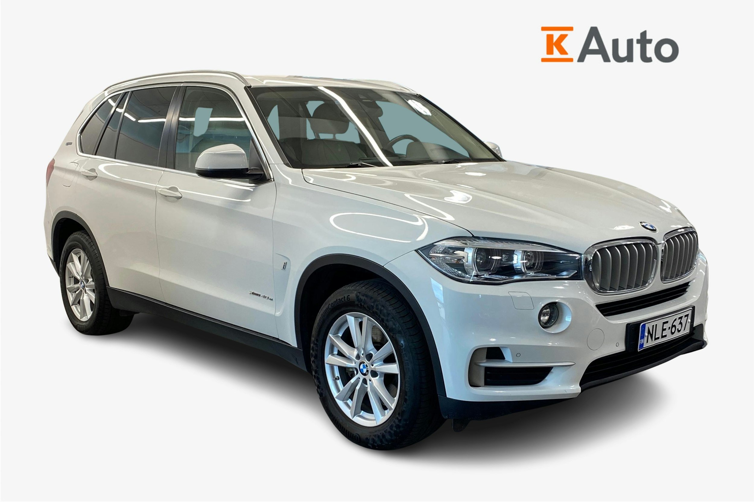 Valkoinen BMW X5 2018 kuva 1.