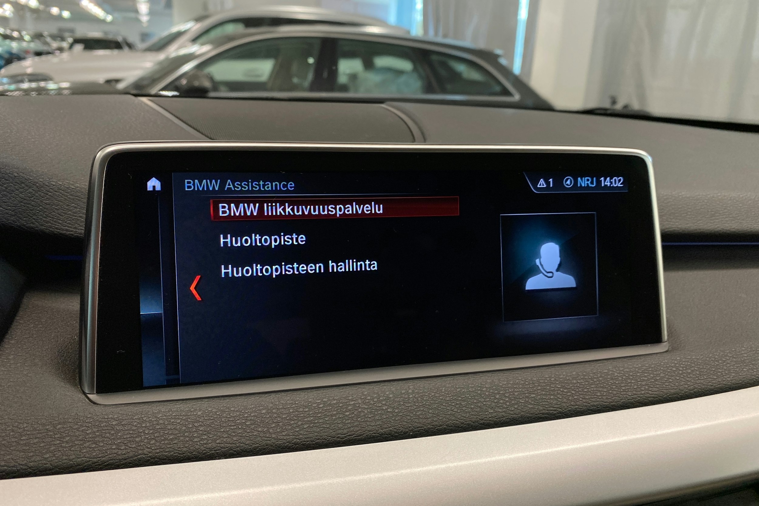Valkoinen BMW X5 2018 kuva 20.