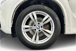 valkoinen BMW X5 2018 kuva 9.