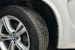 valkoinen BMW X5 2018 kuva 10.