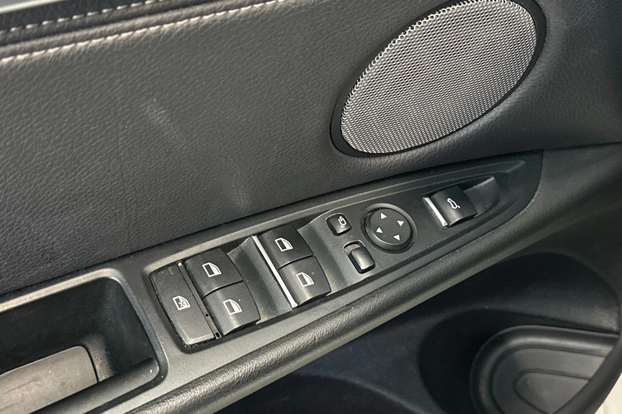 valkoinen BMW X5 2018 kuva 17.