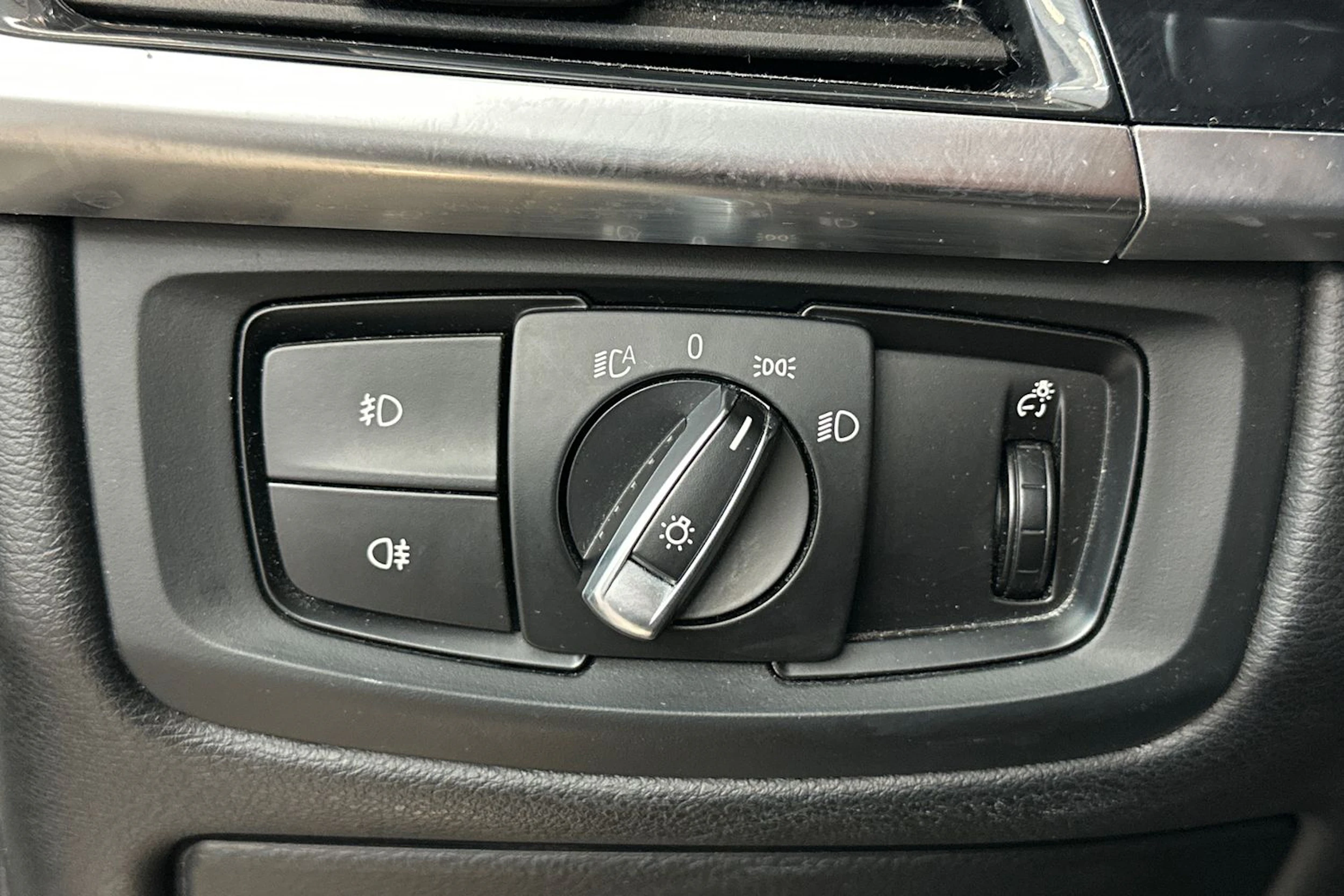 valkoinen BMW X5 2018 kuva 19.
