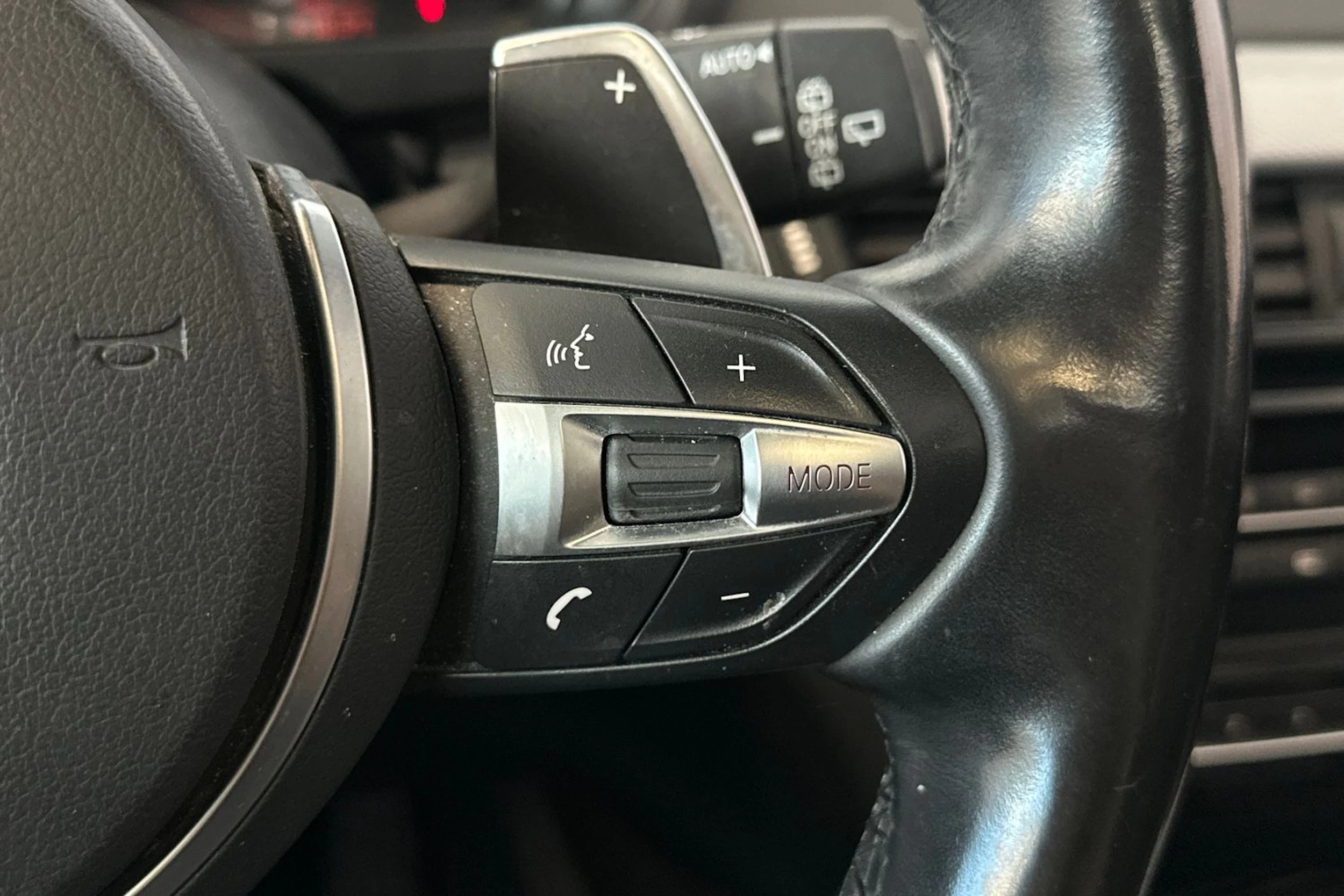 valkoinen BMW X5 2018 kuva 22.
