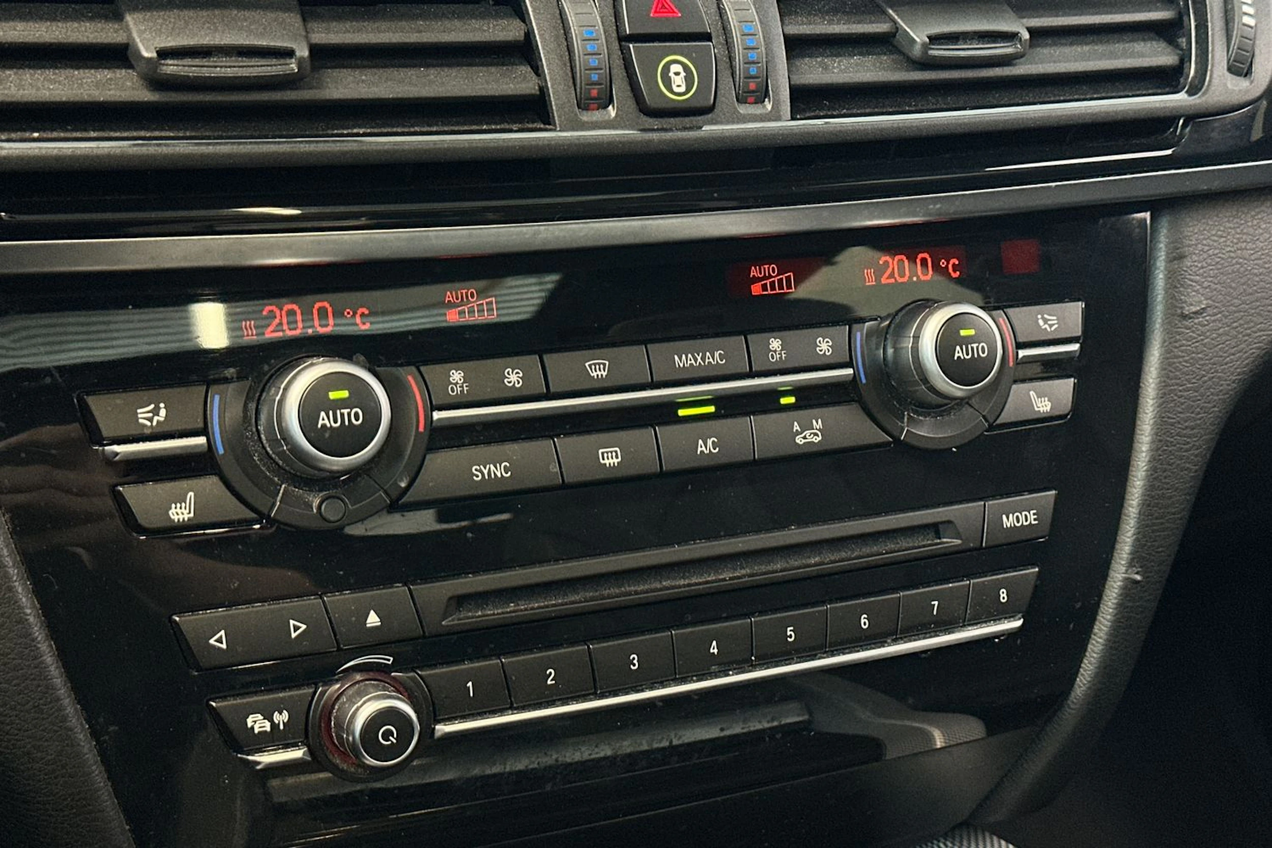 valkoinen BMW X5 2018 kuva 25.