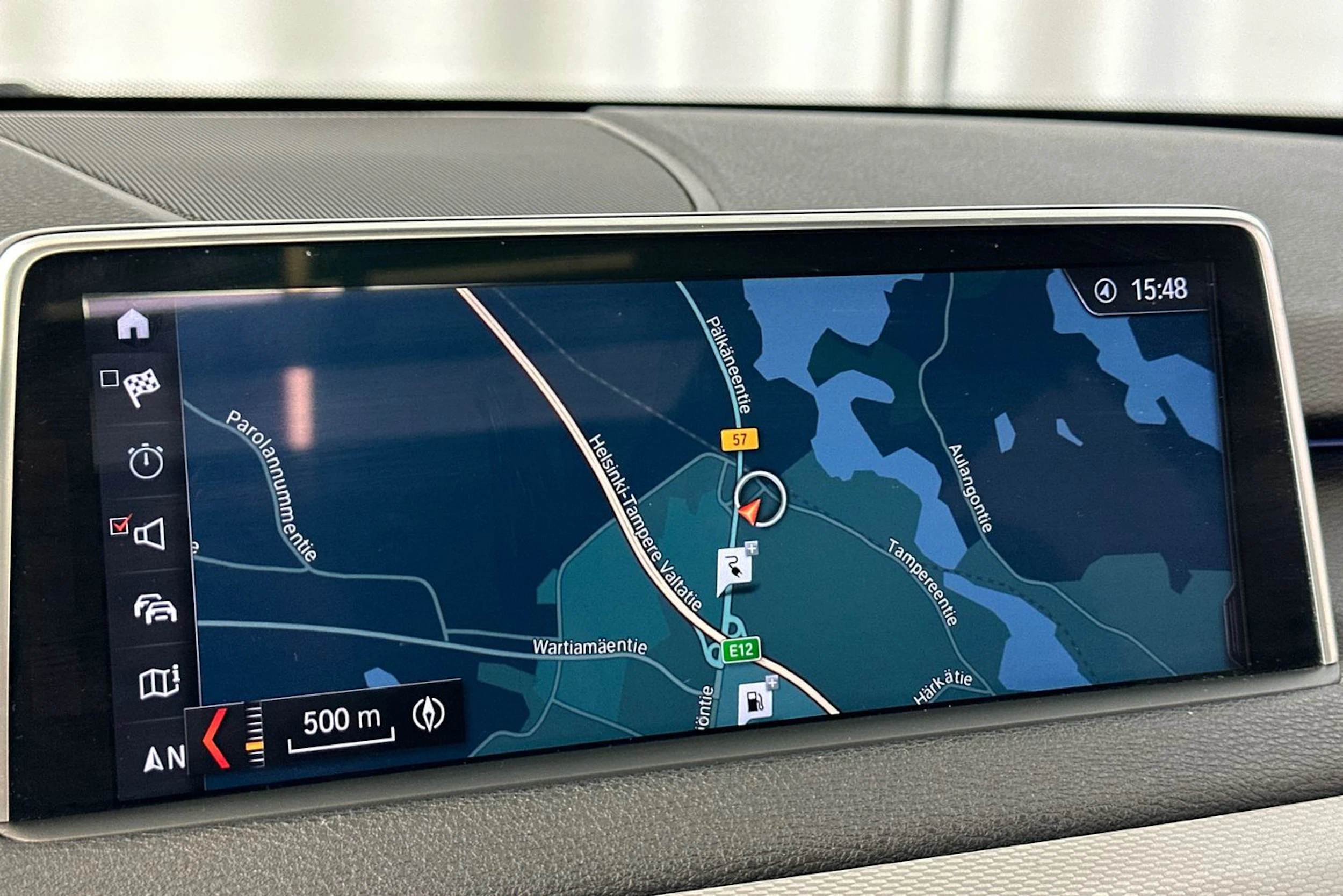 valkoinen BMW X5 2018 kuva 28.